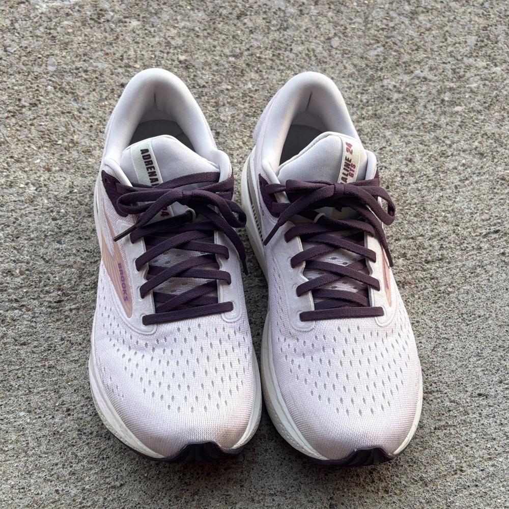 Brooks Women's Athletic Shoes - Light Pink and Dark Purple